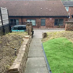 Limpenny Garden Flat Apartment Nottingham