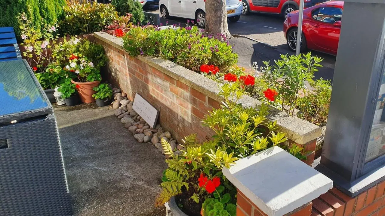 St Michael'S Boutique Guest House B&B, North Bay, Scarborough, North Yorkshire, With Free Parking And Free Wi-Fi